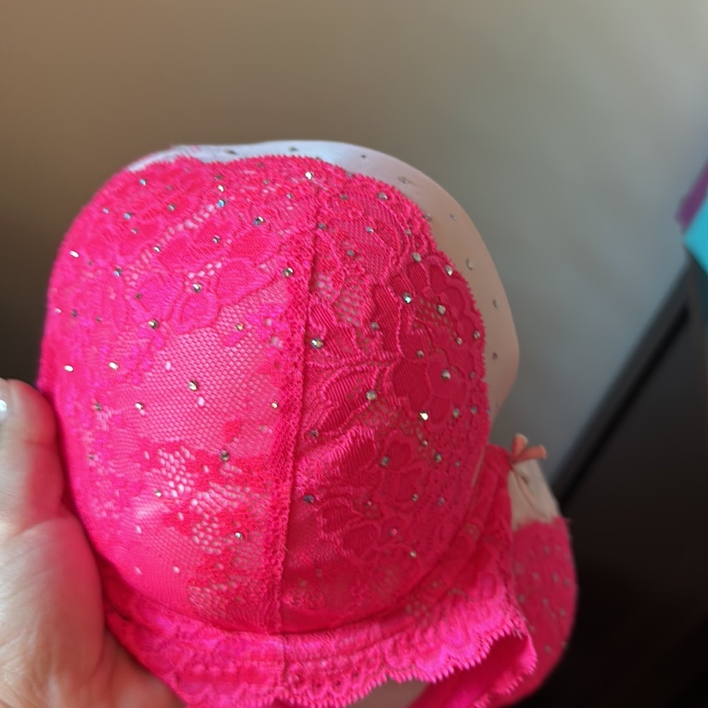 Hot Pink 🩷 Dream Angels Victoria’s Secret Bra 36DD